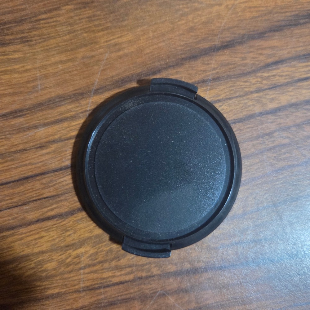 Universal 52mm Center Pinch Snap-On Front Lens Cap for DSLR Camera Black